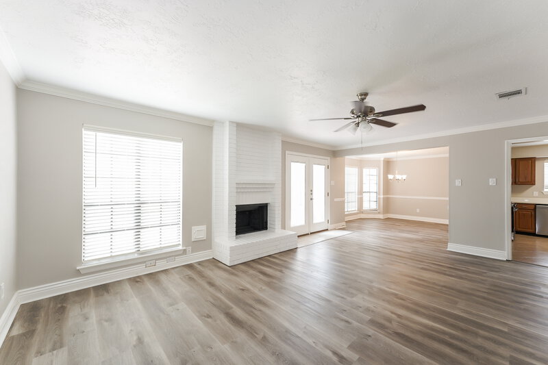 2,220/Mo, 1903 Brazos Crossing Dr Richmond, TX 77406 Living Room View 3