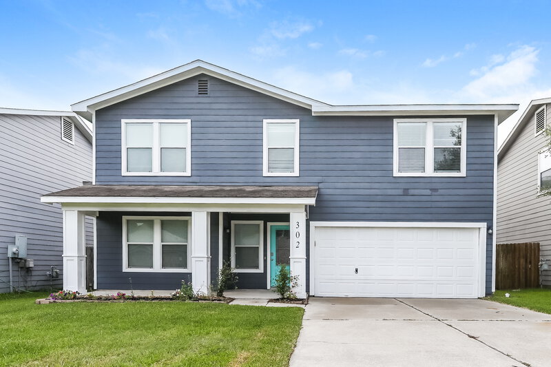 1,950/Mo, 302 Falling Pine Dr Conroe, TX 77304 External View