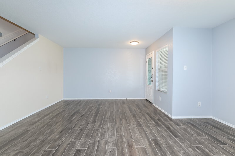 1,950/Mo, 302 Falling Pine Dr Conroe, TX 77304 Living Room View