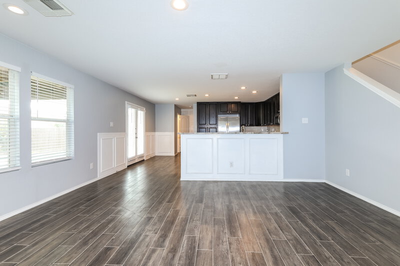 1,950/Mo, 302 Falling Pine Dr Conroe, TX 77304 Dining Room View 2