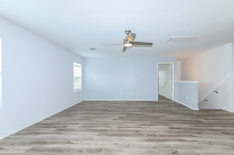 1,950/Mo, 302 Falling Pine Dr Conroe, TX 77304 Family Room View