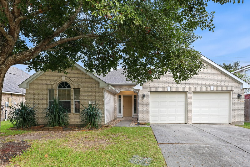 2,260/Mo, 622 Oak Briar Dr Kemah, TX 77565 External View