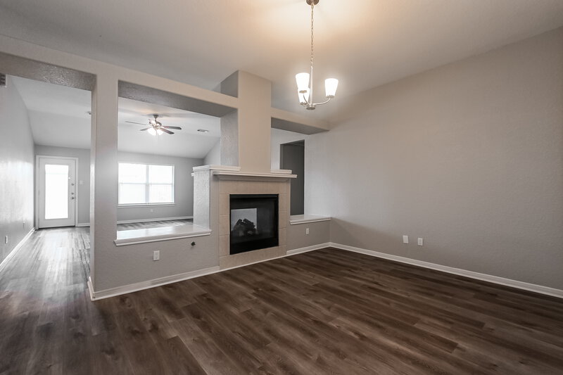 2,665/Mo, 622 Oak Briar Dr Kemah, TX 77565 Dining Room View
