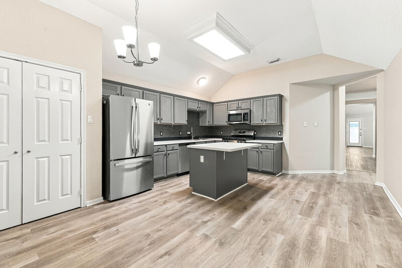 2,260/Mo, 622 Oak Briar Dr Kemah, TX 77565 Kitchen View