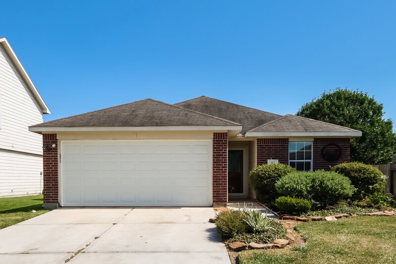 1,935/Mo, 415 Crosby Village Dr Crosby, TX 77532 External View