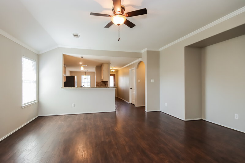 1,935/Mo, 415 Crosby Village Dr Crosby, TX 77532 Living Room View 2