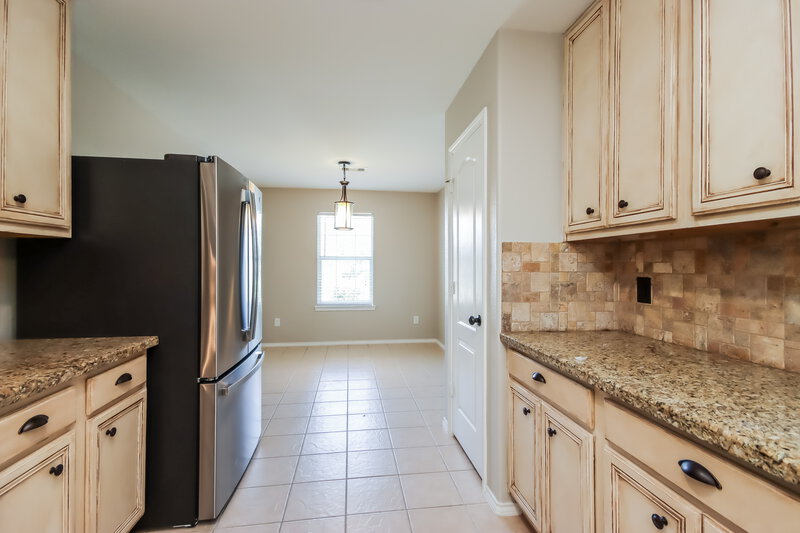 1,935/Mo, 415 Crosby Village Dr Crosby, TX 77532 Kitchen View