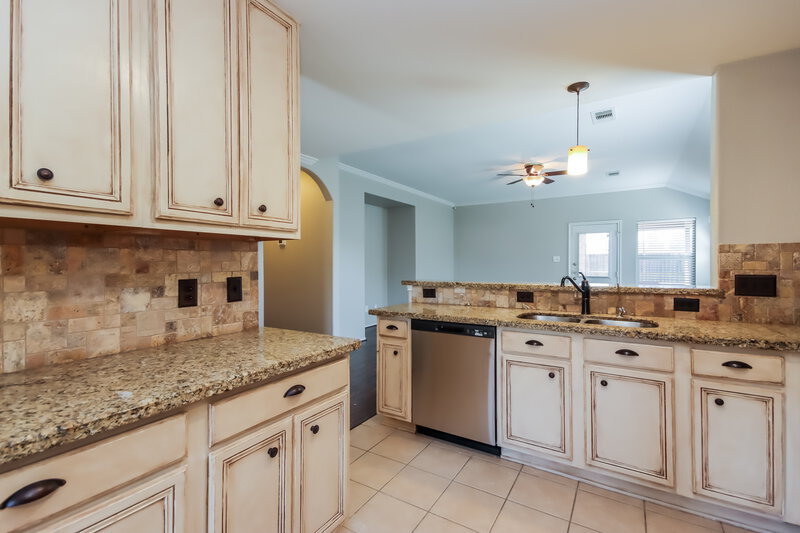 1,935/Mo, 415 Crosby Village Dr Crosby, TX 77532 Kitchen View 2
