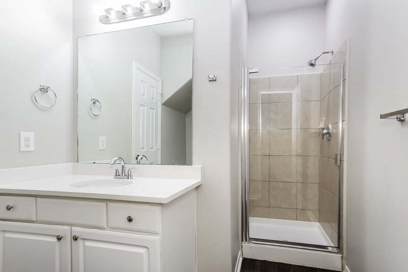 2,520/Mo, 29339 Alba Rose Dr Spring, TX 77386 Bathroom View