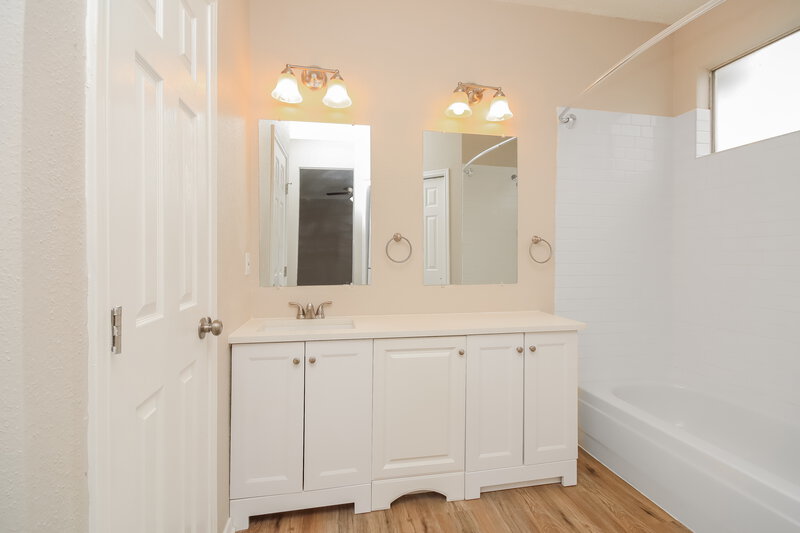 1,930/Mo, 3223 Ciderwood Dr Spring, TX 77373 Bathroom View