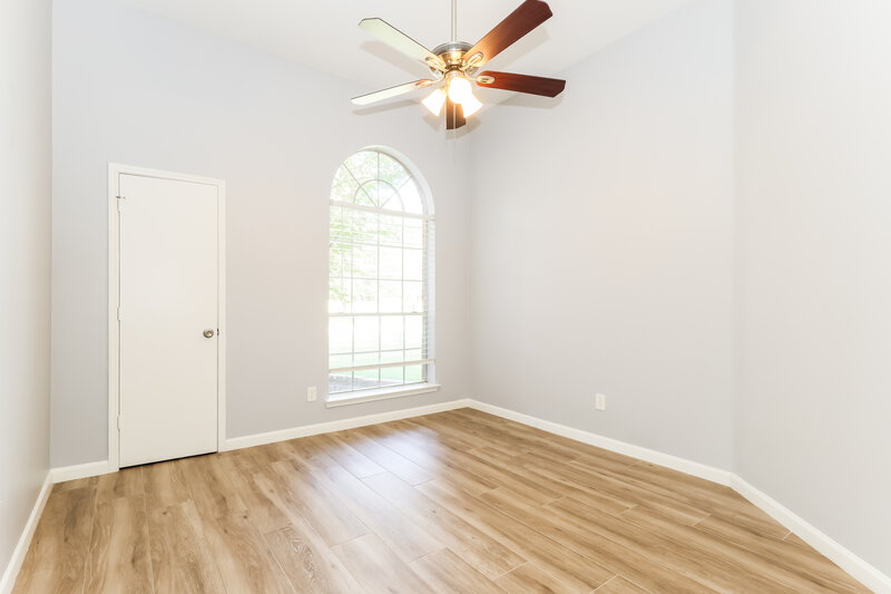 1,745/Mo, 318 Lazy Ln Montgomery, TX 77356 Bedroom View