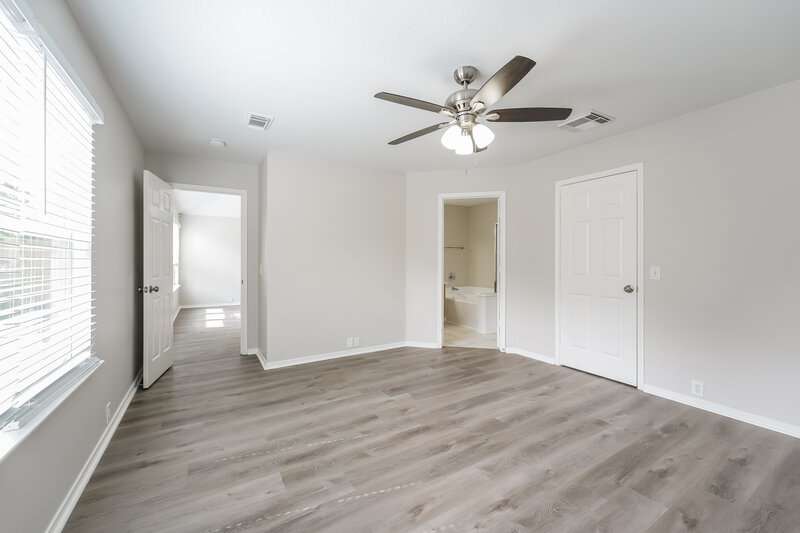 1,985/Mo, 20230 Cypresswood Gln Spring, TX 77373 Main Bedroom View