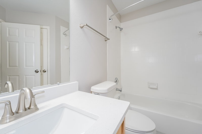 1,985/Mo, 20230 Cypresswood Gln Spring, TX 77373 Bathroom View