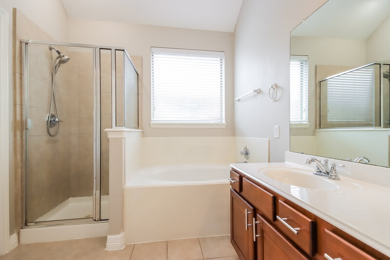1,980/Mo, 21628 Twitch Ct Porter, TX 77365 Main Bathroom View