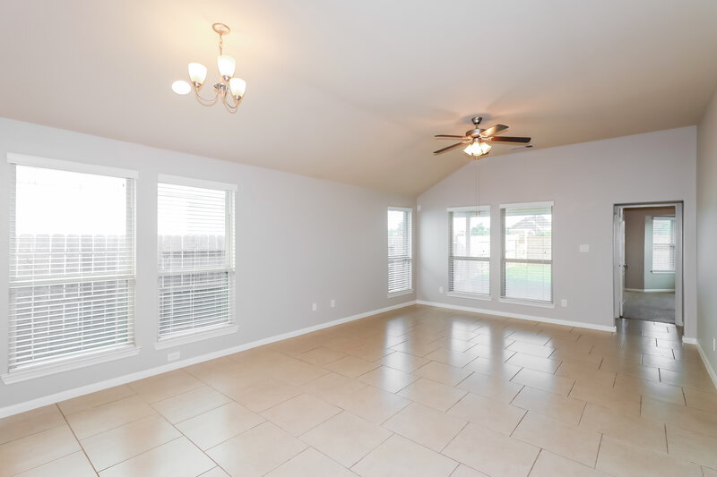 2,055/Mo, 18919 Hartford Falls Ln Richmond, TX 77407 Living Room View