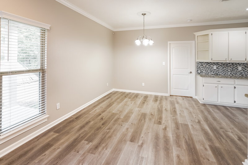 1,925/Mo, 212 Kellyn Ct Conroe, TX 77306 Dining Room View