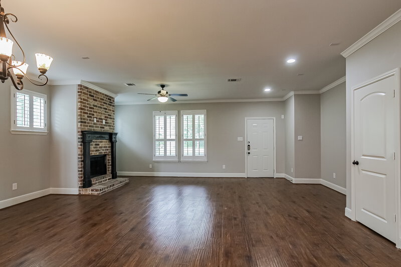 2,045/Mo, 28614 Champion Oaks Dr Magnolia, TX 77354 Living Room View
