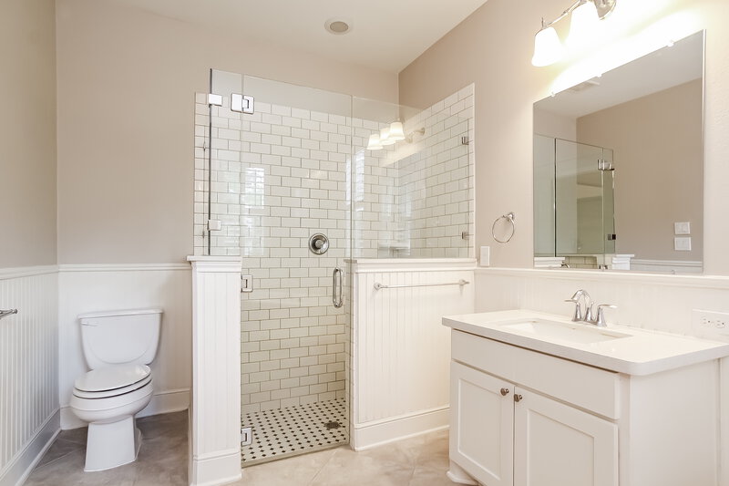 2,045/Mo, 28614 Champion Oaks Dr Magnolia, TX 77354 Main Bathroom View 2