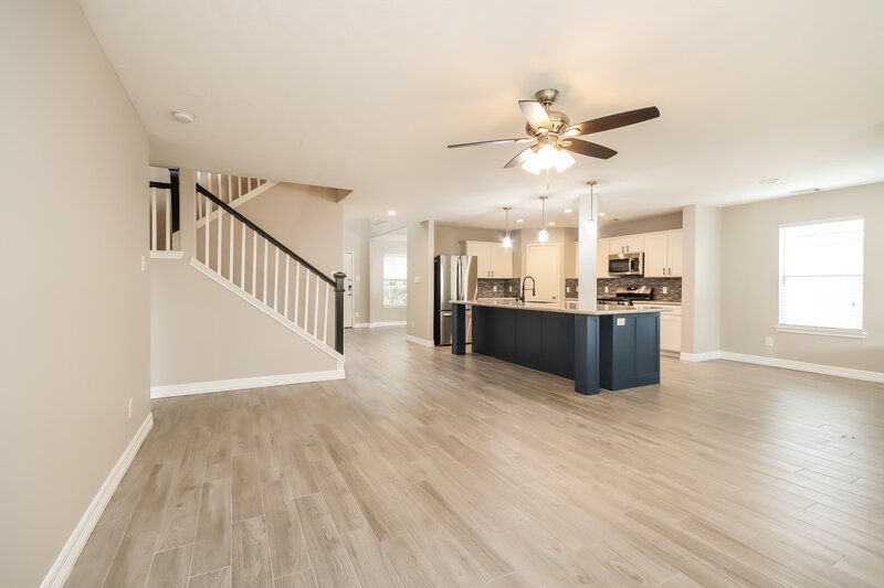 2,480/Mo, 14218 Willow Mountain Ln Houston, TX 77047 Living Room View