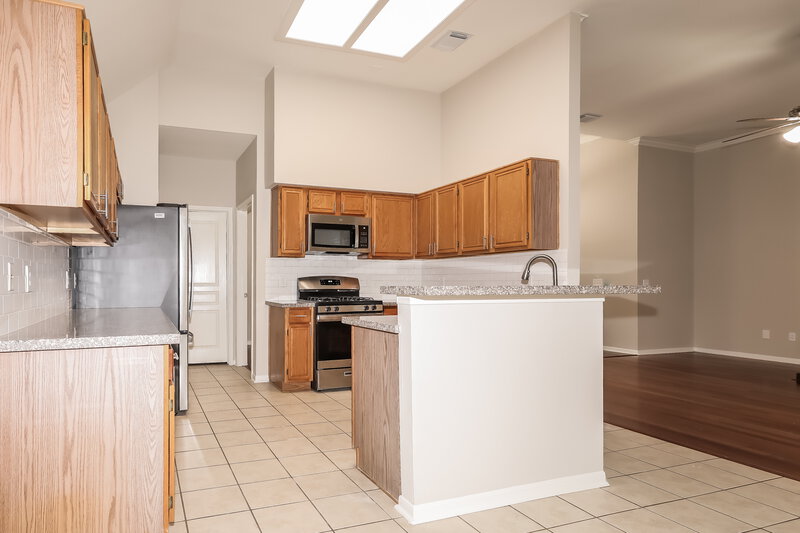 2,395/Mo, 19 Rosewater Pl Spring, TX 77381 Kitchen View