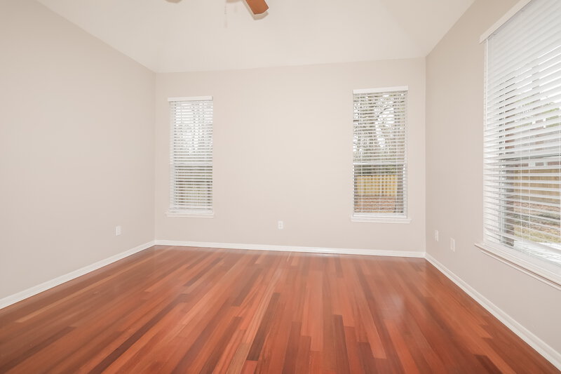 2,395/Mo, 19 Rosewater Pl Spring, TX 77381 Main Bedroom View