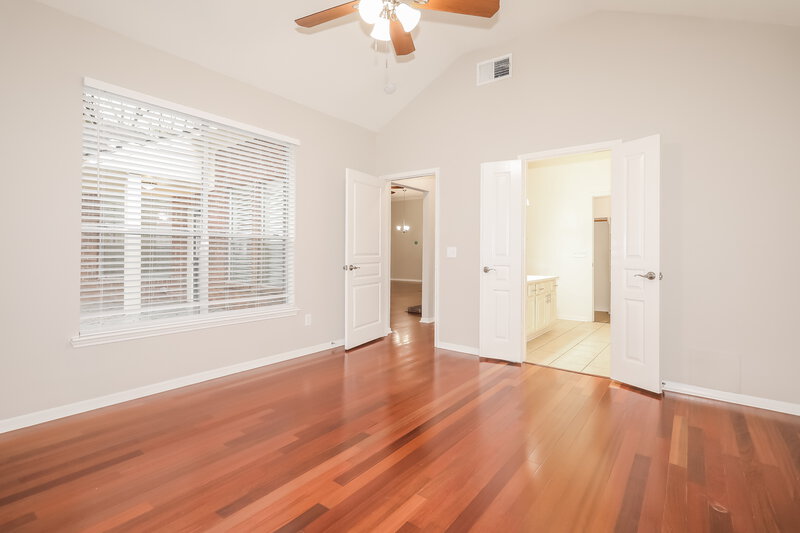2,395/Mo, 19 Rosewater Pl Spring, TX 77381 Main Bedroom View 2