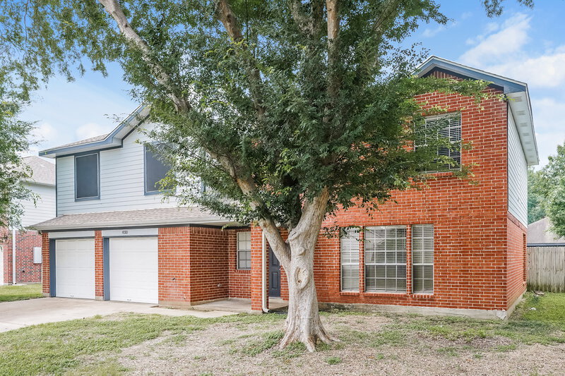 2,025/Mo, 8310 Woodland Willows Dr Houston, TX 77083 Front View