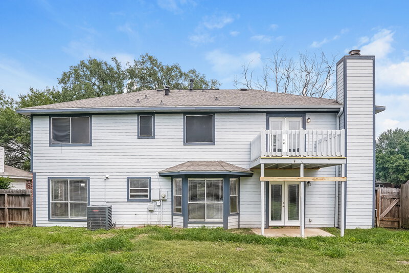 2,025/Mo, 8310 Woodland Willows Dr Houston, TX 77083 Rear View