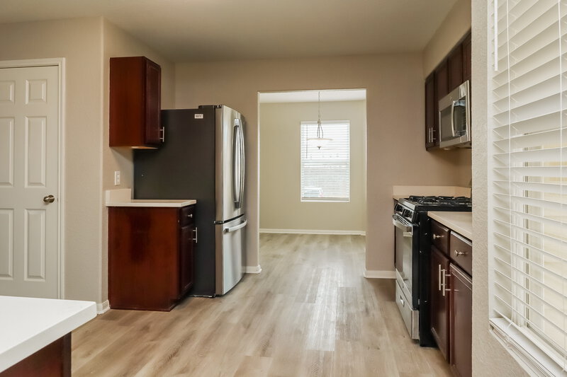 2,375/Mo, 16742 Warbler Dr Conroe, TX 77385 Kitchen View 2