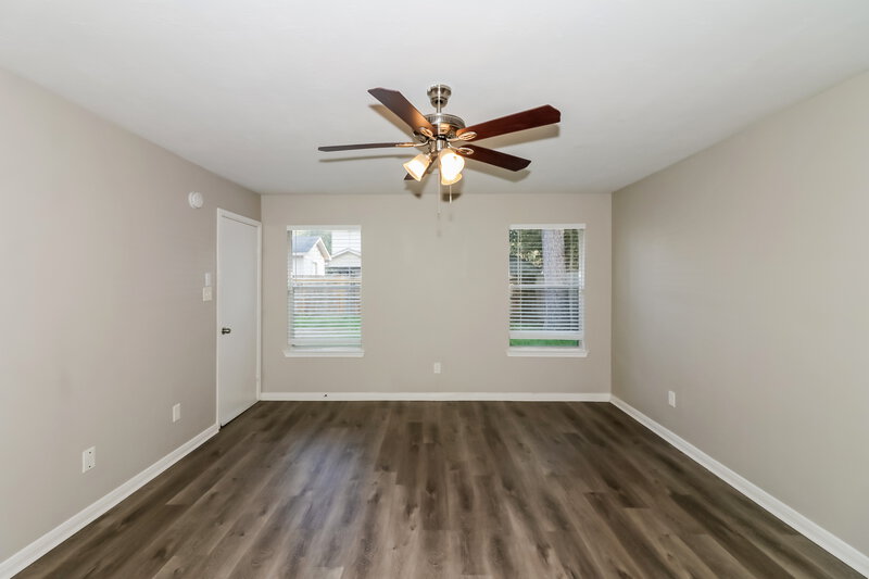 1,940/Mo, 8022 Bunting Ct Humble, TX 77396 Family Room View