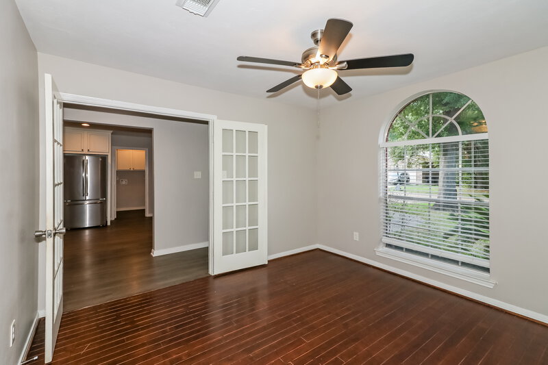 1,940/Mo, 8022 Bunting Ct Humble, TX 77396 Office View