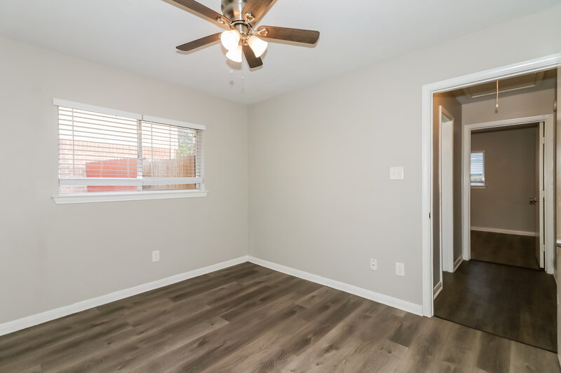 1,940/Mo, 8022 Bunting Ct Humble, TX 77396 Main Bedroom View