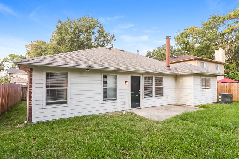 1,940/Mo, 8022 Bunting Ct Humble, TX 77396 Rear View