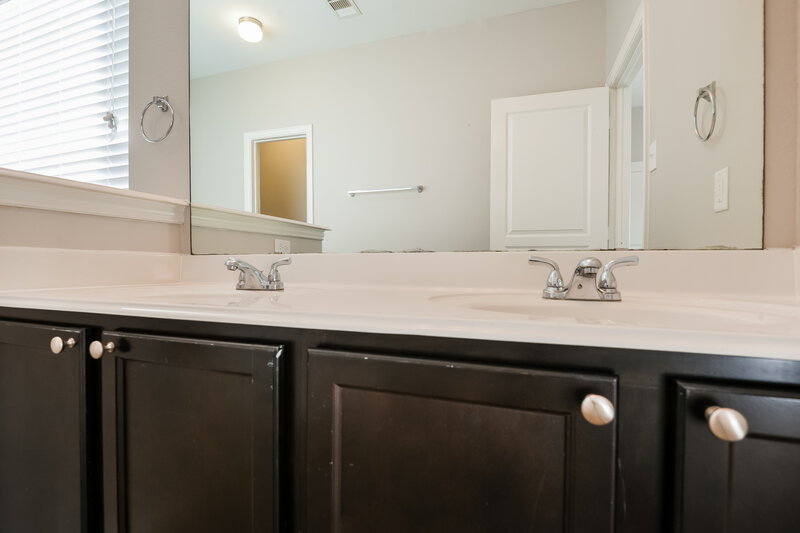3,090/Mo, 2210 Fallen Reed Rd Rosenberg, TX 77471 Main Bathroom View