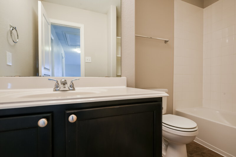 3,090/Mo, 2210 Fallen Reed Rd Rosenberg, TX 77471 Bathroom View