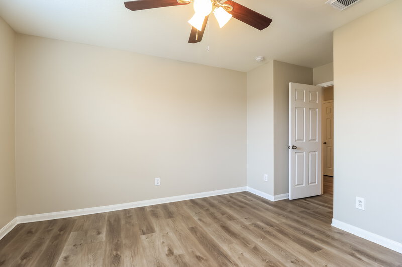 2,170/Mo, 325 Pine Mist Ln Conroe, TX 77304 Bedroom View