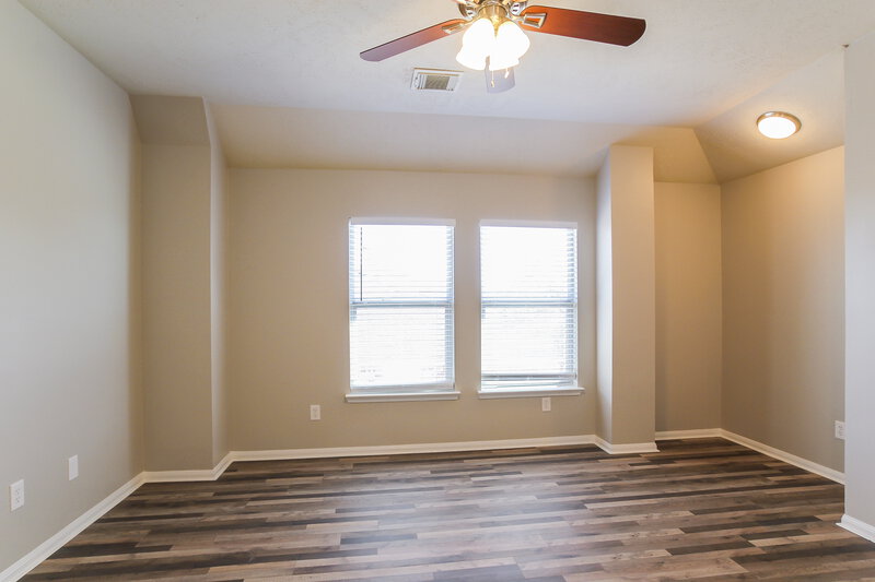 2,340/Mo, 16315 Rockcreek Ln Houston, TX 77049 Bedroom View 4