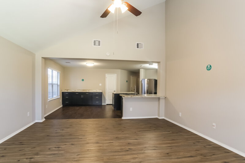 2,300/Mo, 20410 Sweet Louetta Ln Spring, TX 77388 Living Room View 2