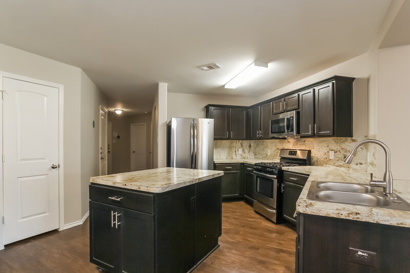 2,300/Mo, 20410 Sweet Louetta Ln Spring, TX 77388 Kitchen View 2