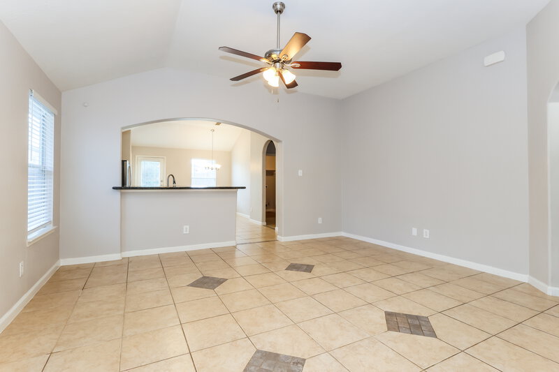1,785/Mo, 3426 Owl Crossing Ln Humble, TX 77338 Living Room View