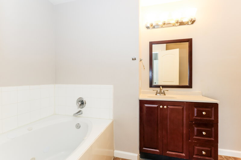 1,785/Mo, 3426 Owl Crossing Ln Humble, TX 77338 Main Bathroom View