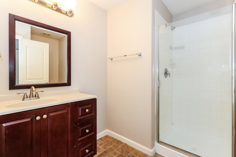 1,785/Mo, 3426 Owl Crossing Ln Humble, TX 77338 Main Bathroom View 2