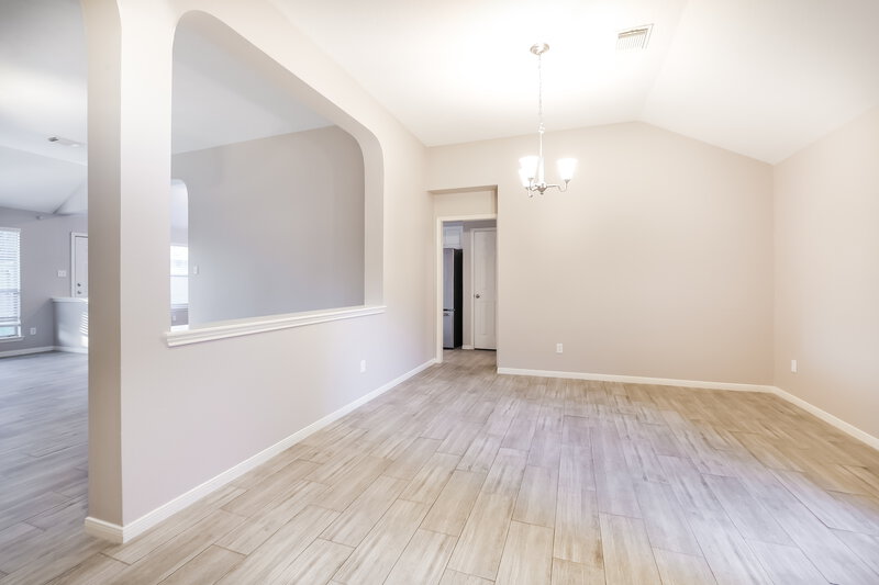2,420/Mo, 5113 Orange Blossom Ct League City, TX 77573 Dining Room View 2