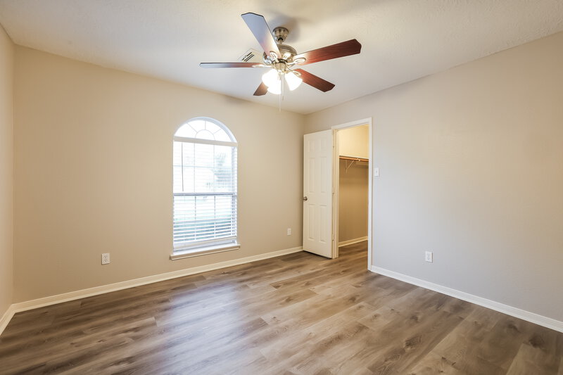 2,420/Mo, 5113 Orange Blossom Ct League City, TX 77573 Bedroom View