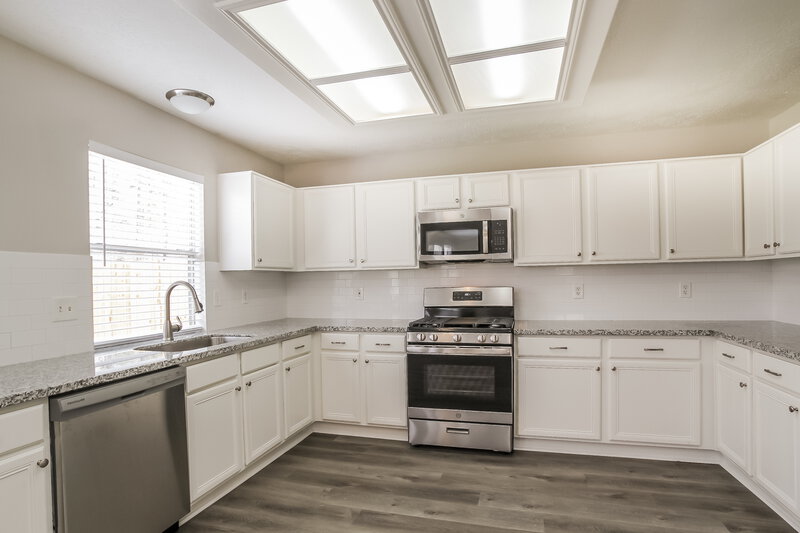 2,415/Mo, 31518 Kingston Village Dr Spring, TX 77386 Kitchen View 2