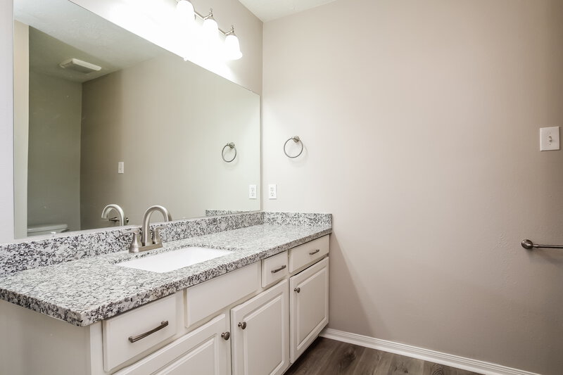 2,415/Mo, 31518 Kingston Village Dr Spring, TX 77386 Bathroom View