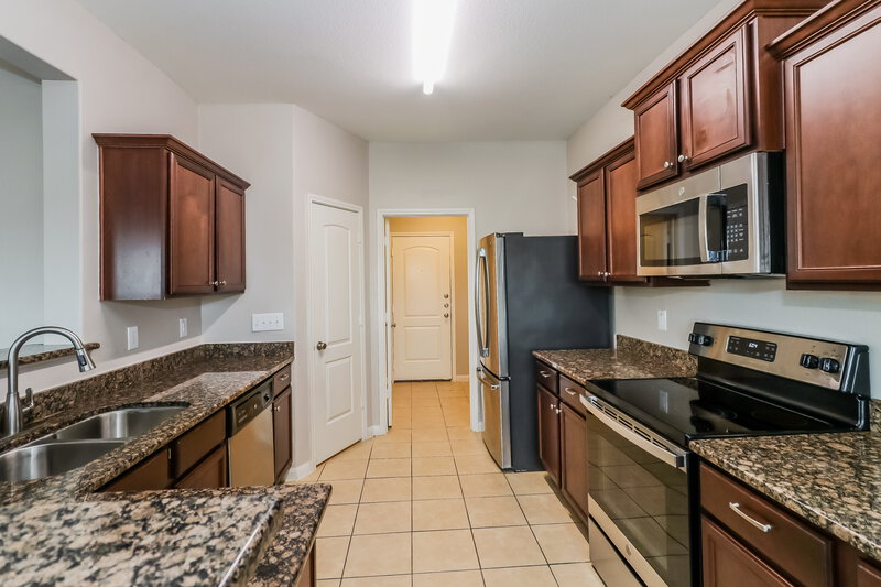 2,275/Mo, 2122 Beach Bluff Rd Rosenberg, TX 77469 Kitchen View