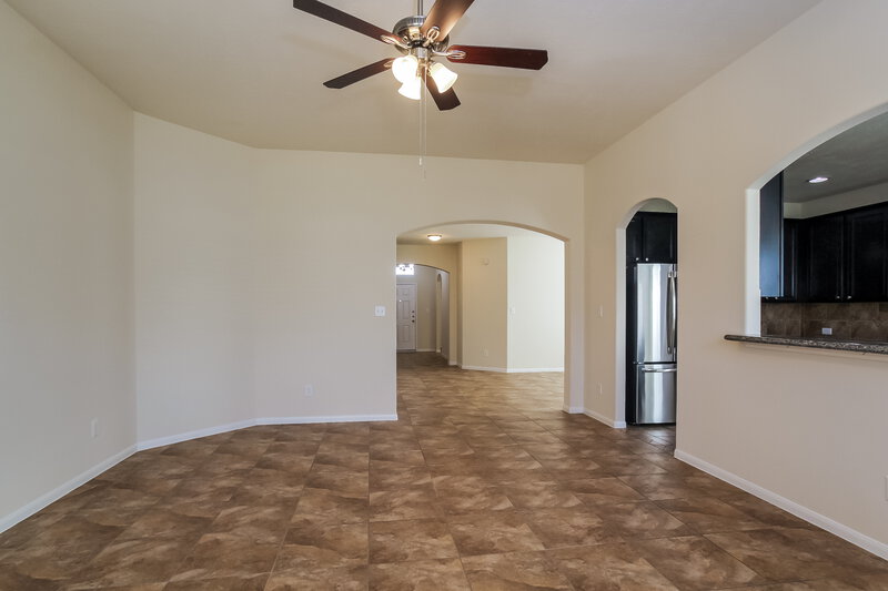 2,700/Mo, 21503 Mandarin Glen Cir Spring, TX 77388 Living Room View 2