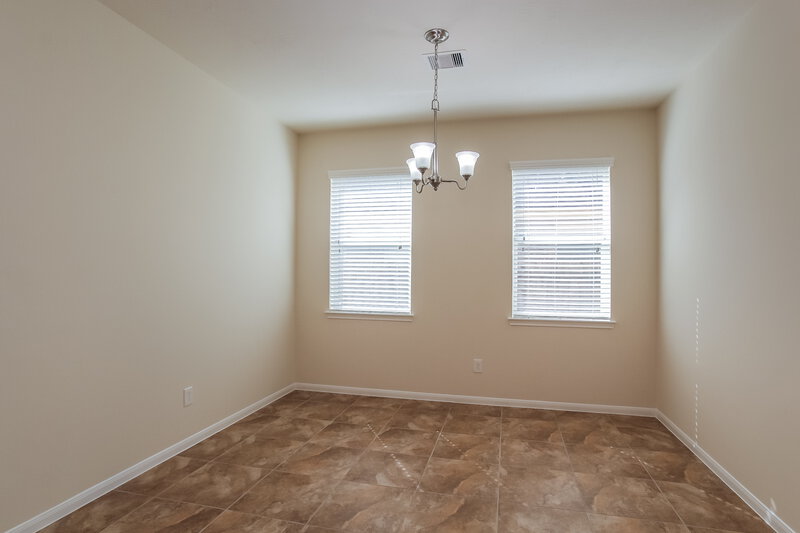 2,700/Mo, 21503 Mandarin Glen Cir Spring, TX 77388 Dining Room View