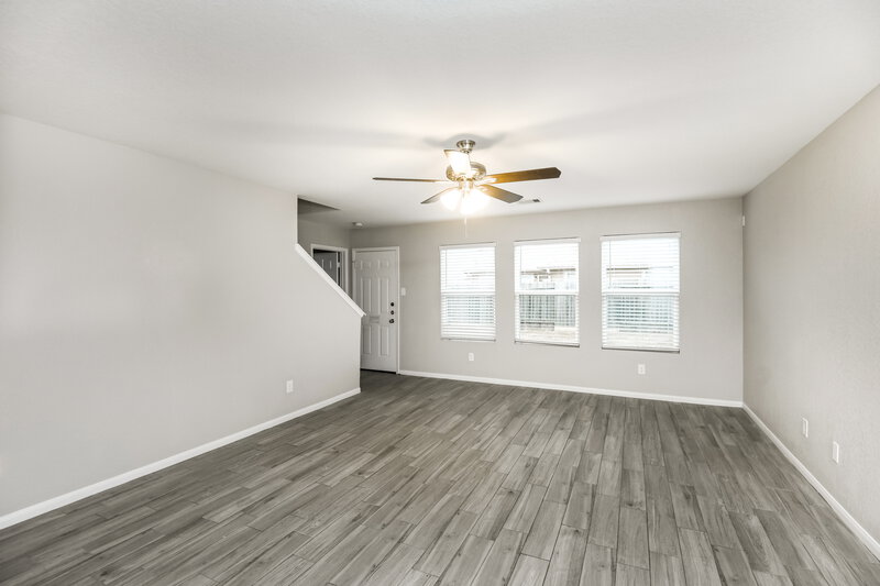 2,990/Mo, 16747 N Bob White Dr Conroe, TX 77385 Living Room View